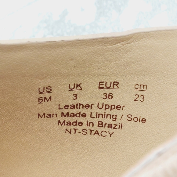 Elegant Tan Heeled Mules - Picture 11 of 12